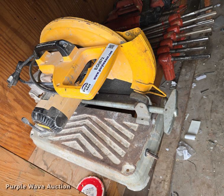 image for item EO0872 Tools