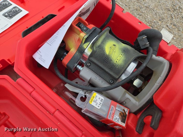 image for item EO0874 Tools