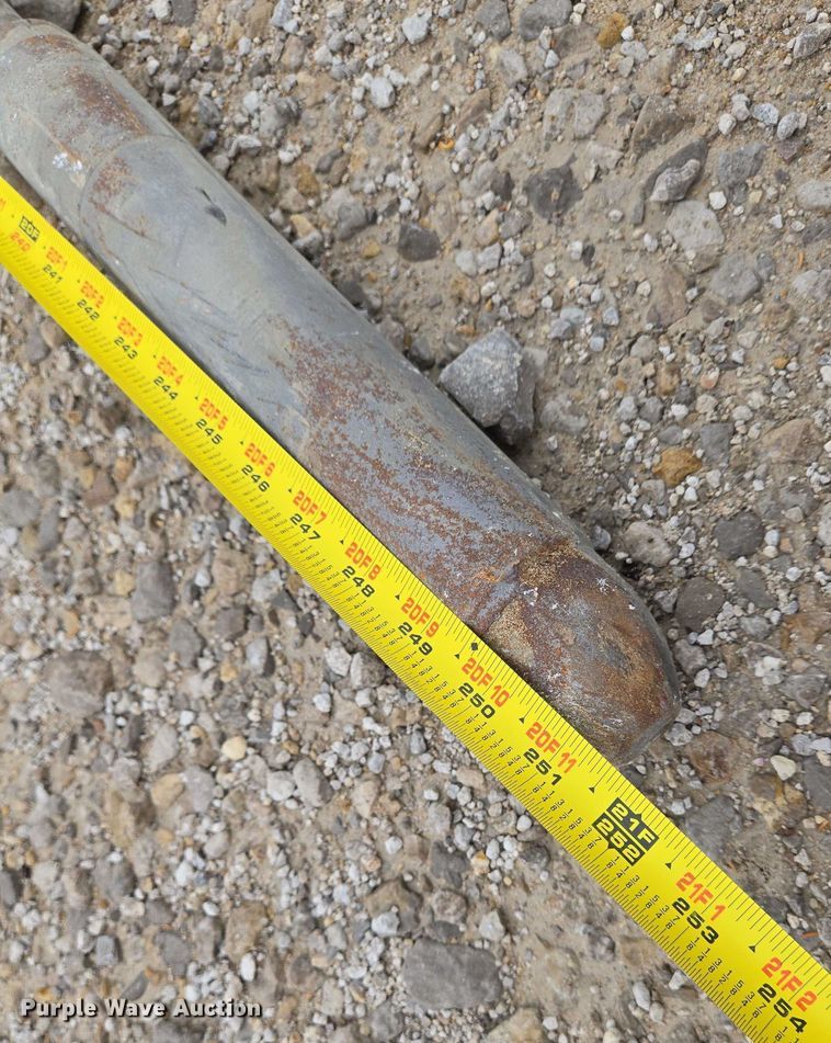 image for item EO0877 (2) Oztec concrete vibrators