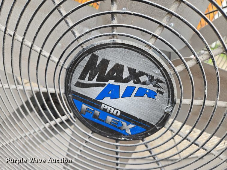 image for item EO0882 (2) TPI Maxx Airvpro flex fans