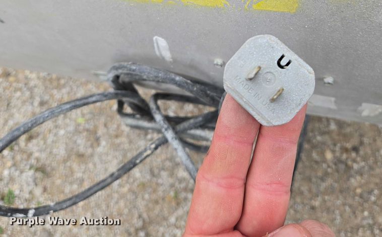 image for item EO0882 (2) TPI Maxx Airvpro flex fans