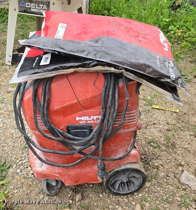 image for item EO0890 Hilti VC40-UE vacuum 