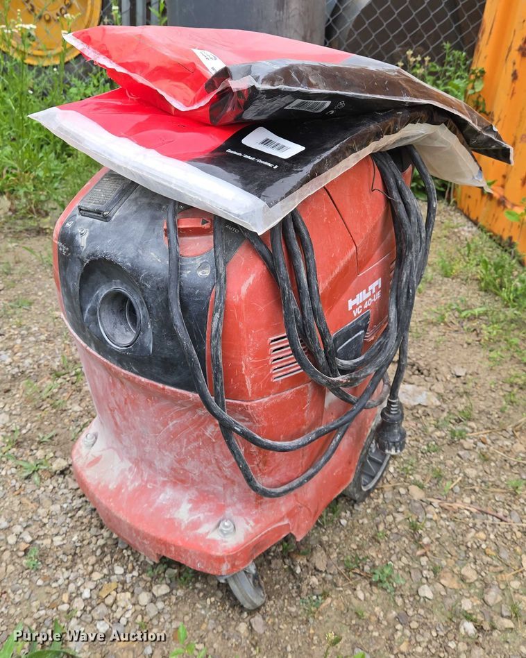 image for item EO0890 Hilti VC40-UE vacuum 