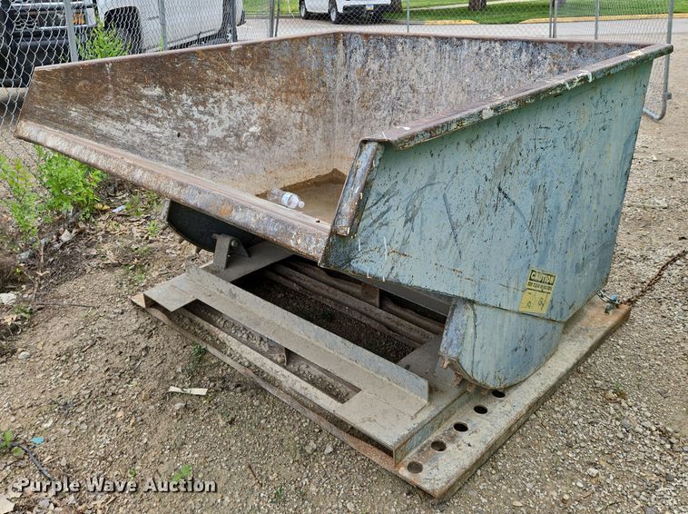 image for item EO0895 Meco dumpster
