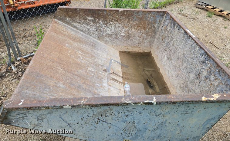 image for item EO0895 Meco dumpster