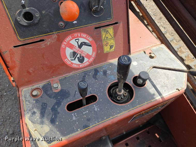 image for item EO0896 2005 Ditch Witch JT520 directional boring unit