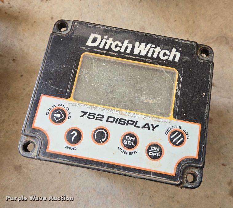 image for item EO0896 2005 Ditch Witch JT520 directional boring unit