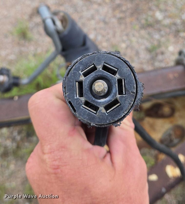 image for item EO0907 1999 Ingersoll- Rand 185 air compressor