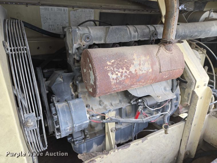 image for item EO0907 1999 Ingersoll- Rand 185 air compressor