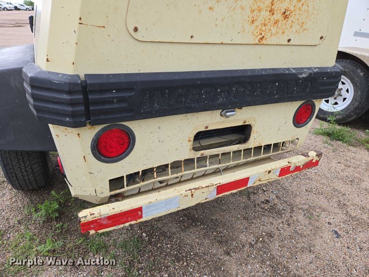 image for item EO0907 1999 Ingersoll- Rand 185 air compressor
