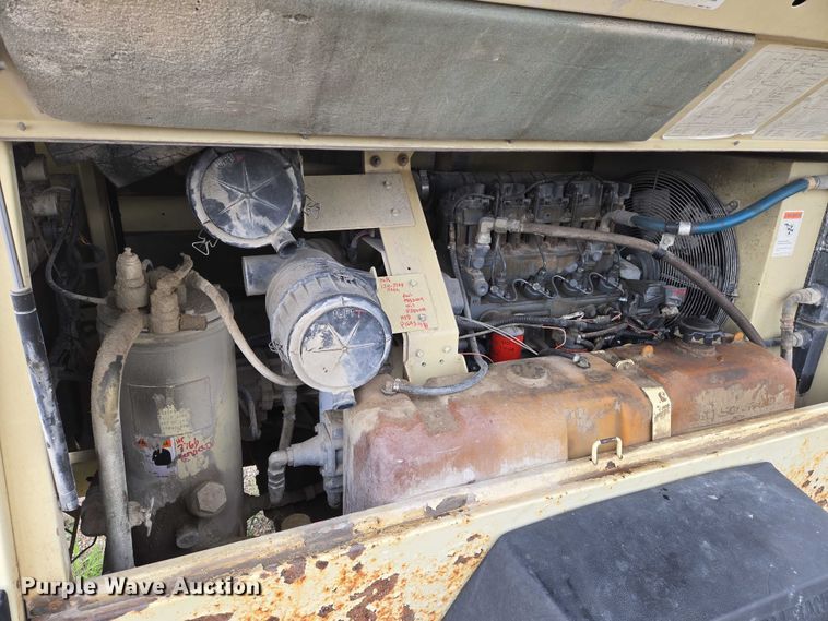 image for item EO0907 1999 Ingersoll- Rand 185 air compressor