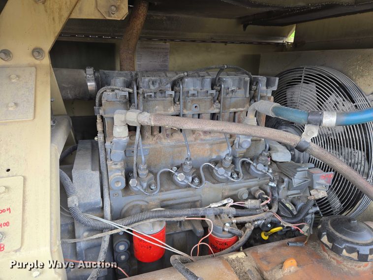 image for item EO0907 1999 Ingersoll- Rand 185 air compressor