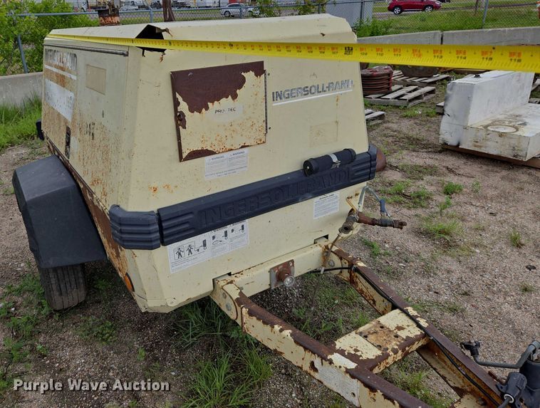 image for item EO0907 1999 Ingersoll- Rand 185 air compressor