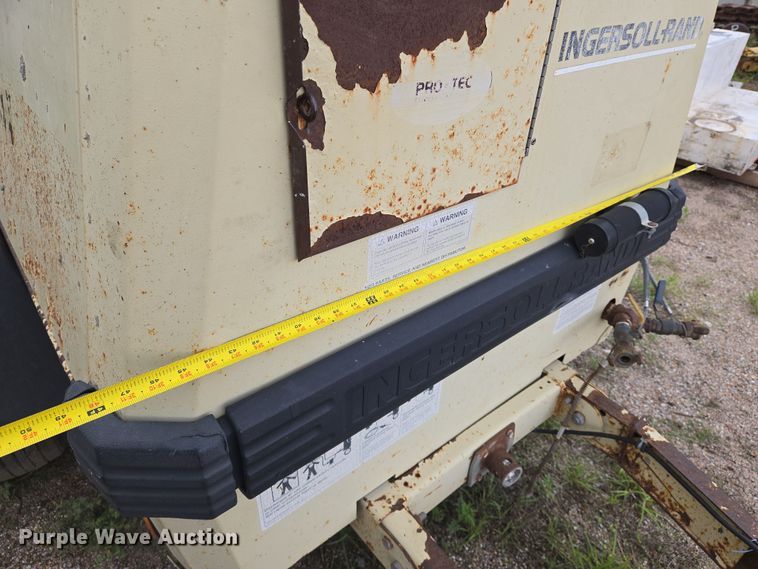 image for item EO0907 1999 Ingersoll- Rand 185 air compressor