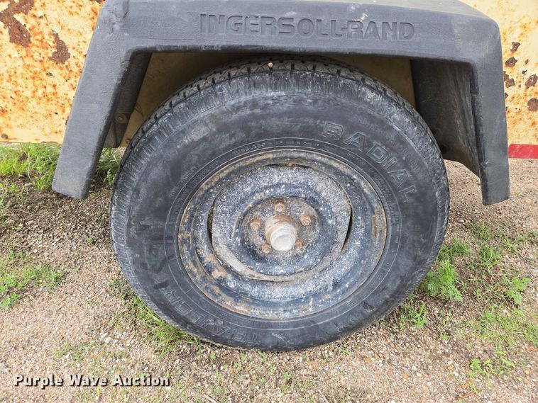 image for item EO0907 1999 Ingersoll- Rand 185 air compressor