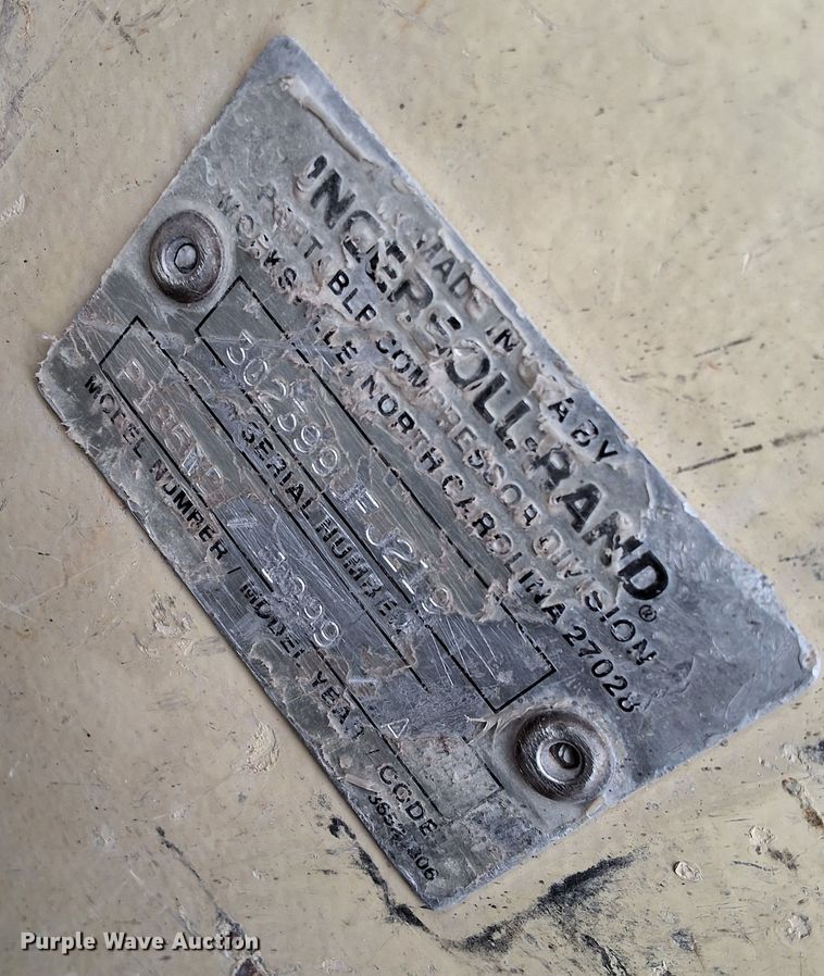 image for item EO0907 1999 Ingersoll- Rand 185 air compressor