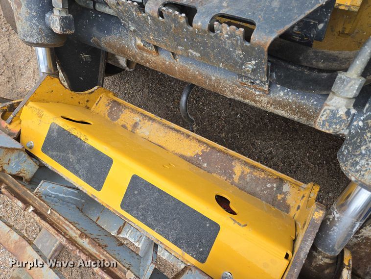 image for item EO0908 2016 John Deere 333E tracked skid steer loader