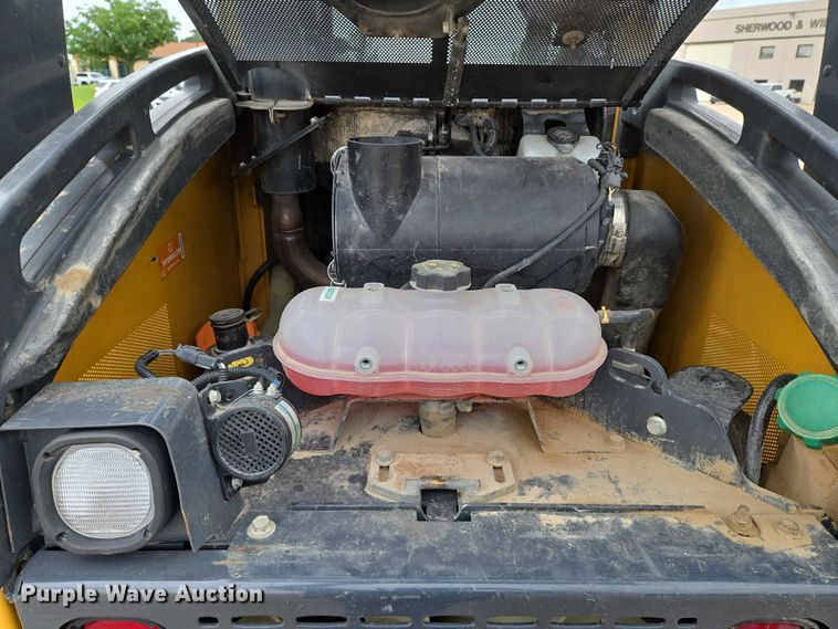 image for item EO0908 2016 John Deere 333E tracked skid steer loader