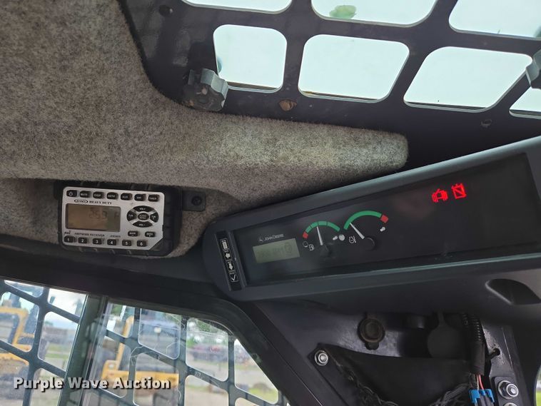 image for item EO0908 2016 John Deere 333E tracked skid steer loader