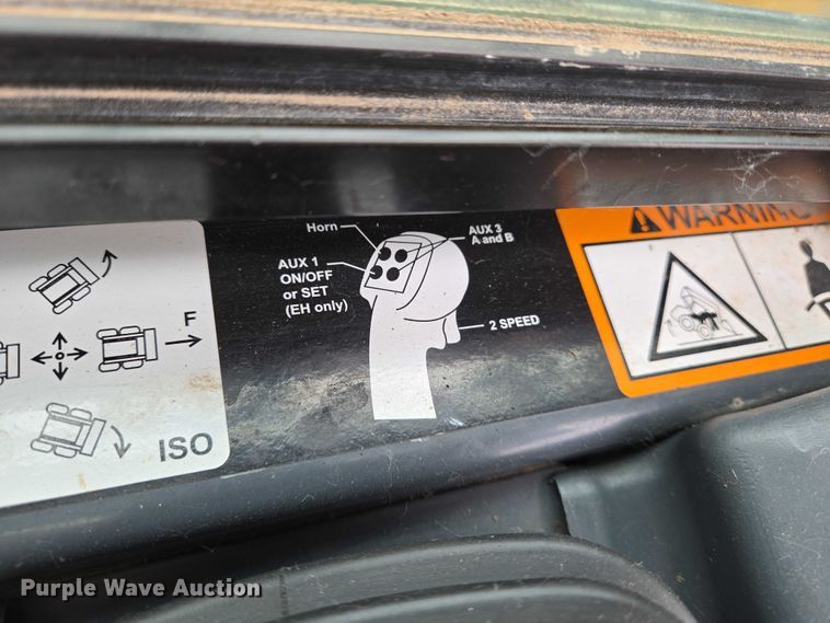 image for item EO0908 2016 John Deere 333E tracked skid steer loader