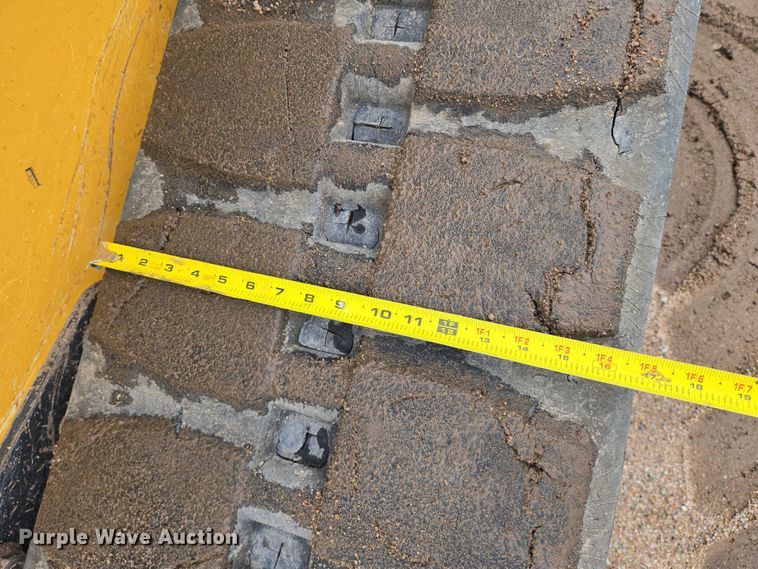 image for item EO0908 2016 John Deere 333E tracked skid steer loader