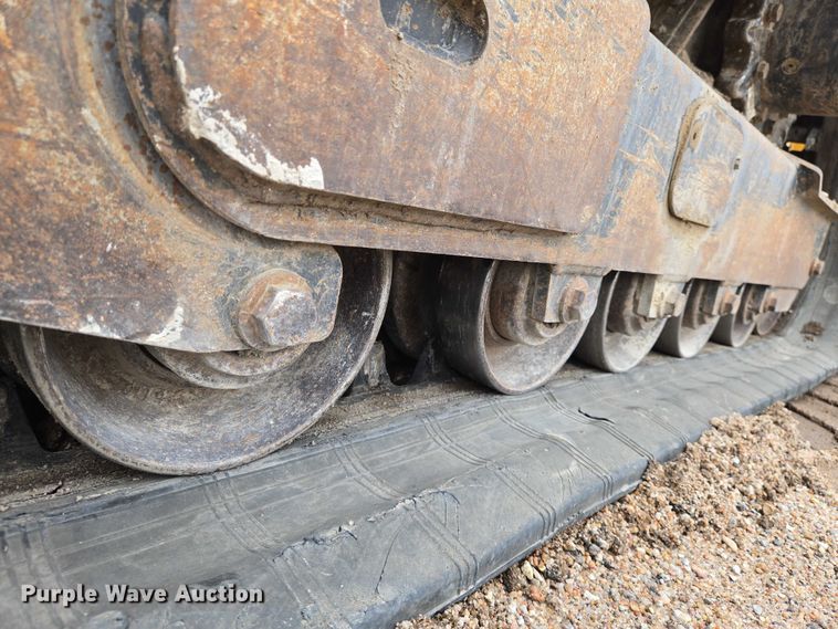 image for item EO0908 2016 John Deere 333E tracked skid steer loader