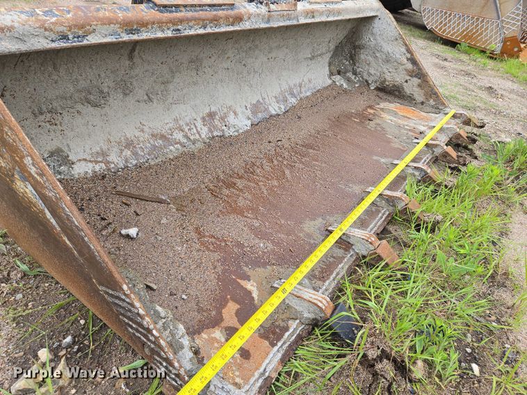 image for item EO0908 2016 John Deere 333E tracked skid steer loader