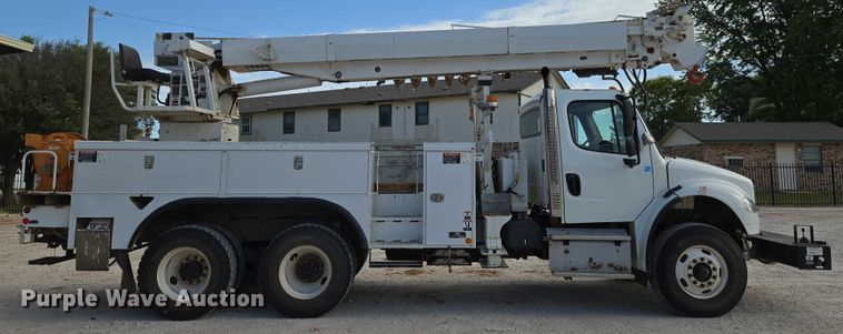 image for item EO0910 2014 Freightliner Business Class M2 digger derrick truck