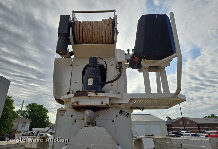 image for item EO0910 2014 Freightliner Business Class M2 digger derrick truck