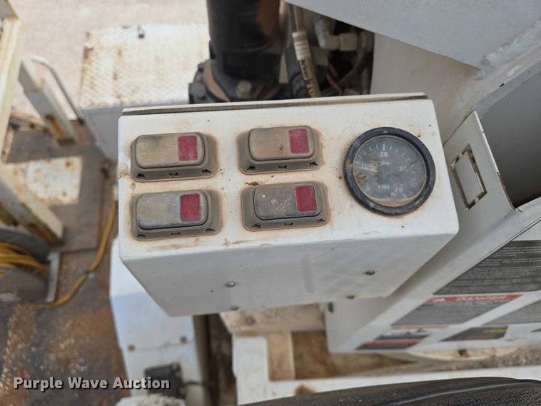 image for item EO0910 2014 Freightliner Business Class M2 digger derrick truck