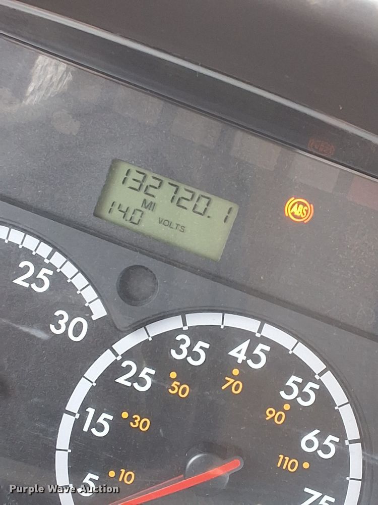 image for item EO0910 2014 Freightliner Business Class M2 digger derrick truck