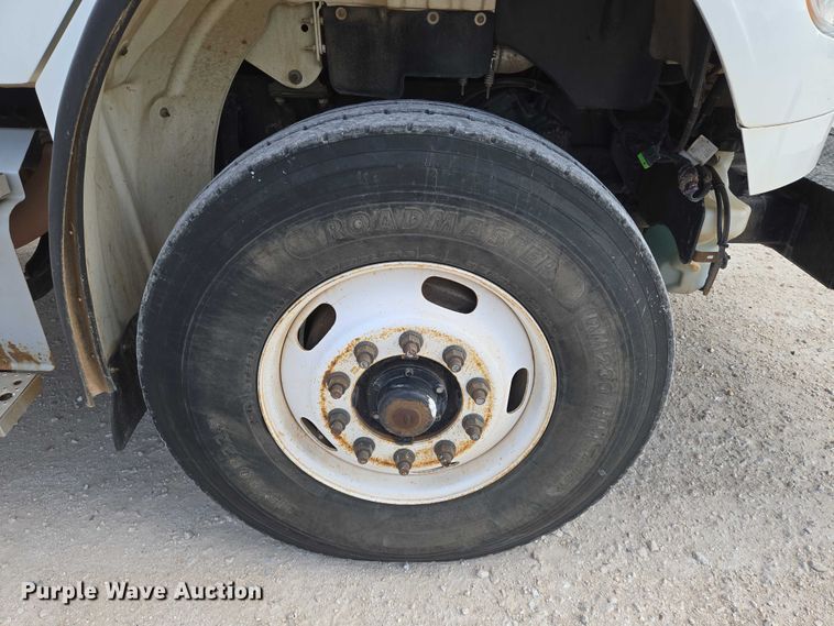 image for item EO0910 2014 Freightliner Business Class M2 digger derrick truck