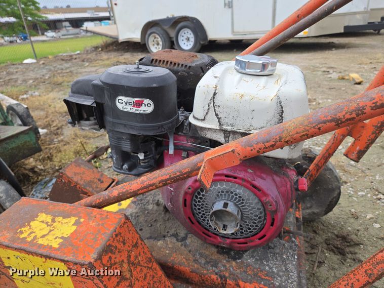 image for item EO0947 (3) roof saws