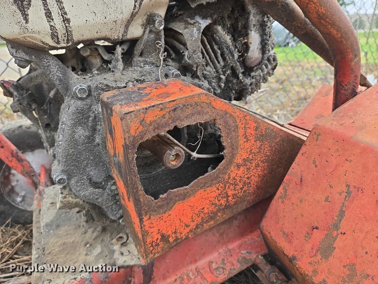 image for item EO0947 (3) roof saws