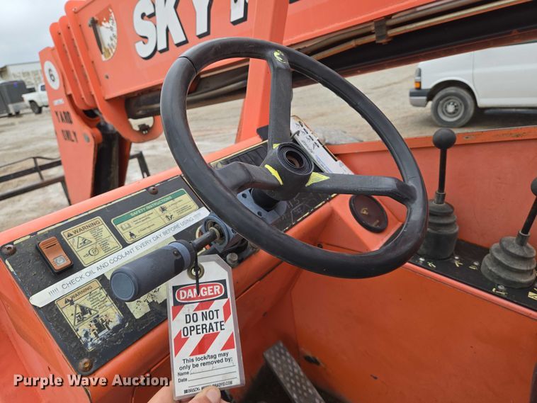 image for item EO0949 2007 Skytrak 6042 telehandler