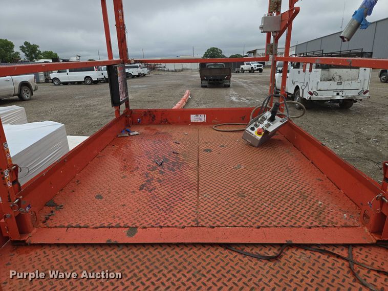 image for item EO0957 2018 Skyjack  SJ 6832RT scissor lift
