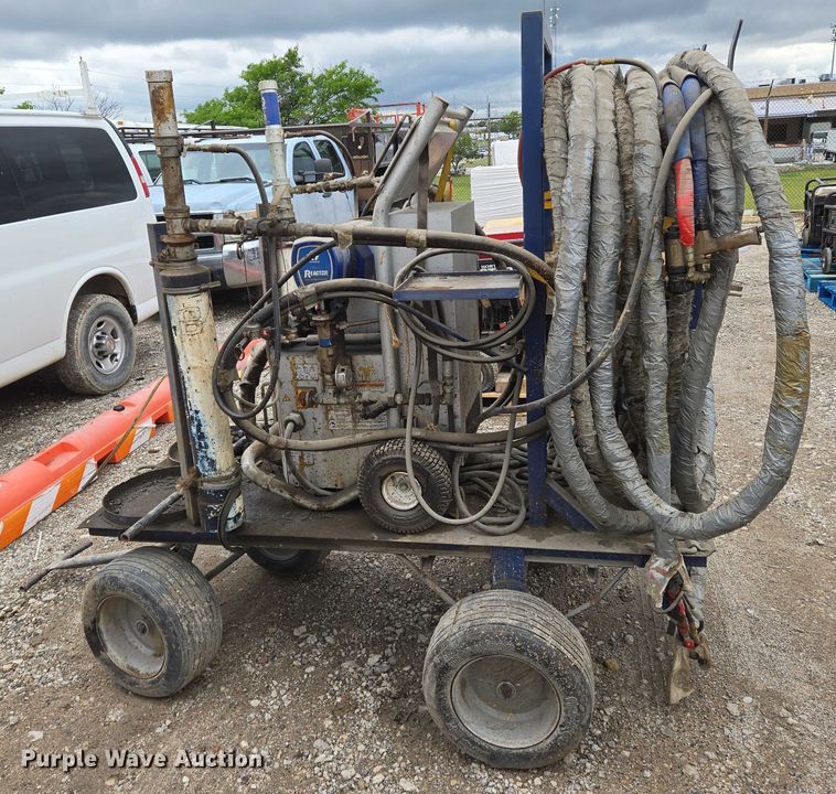 image for item EO0962 Graco  Reactor E-20 adhesive sprayer 