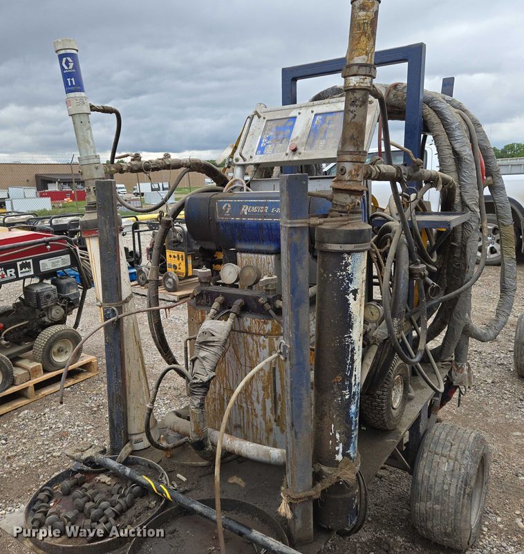 image for item EO0962 Graco  Reactor E-20 adhesive sprayer 