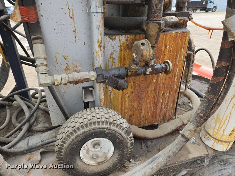 image for item EO0962 Graco  Reactor E-20 adhesive sprayer 