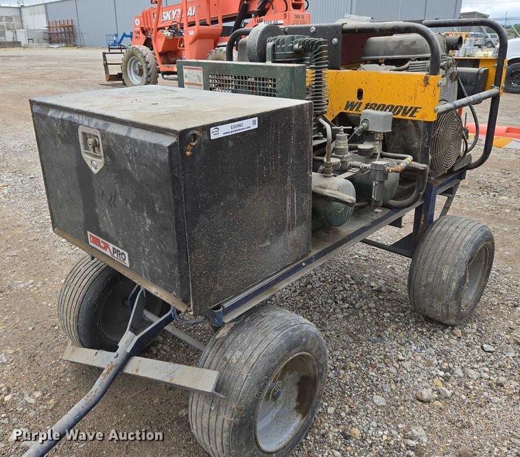 image for item EO0962 Graco  Reactor E-20 adhesive sprayer 