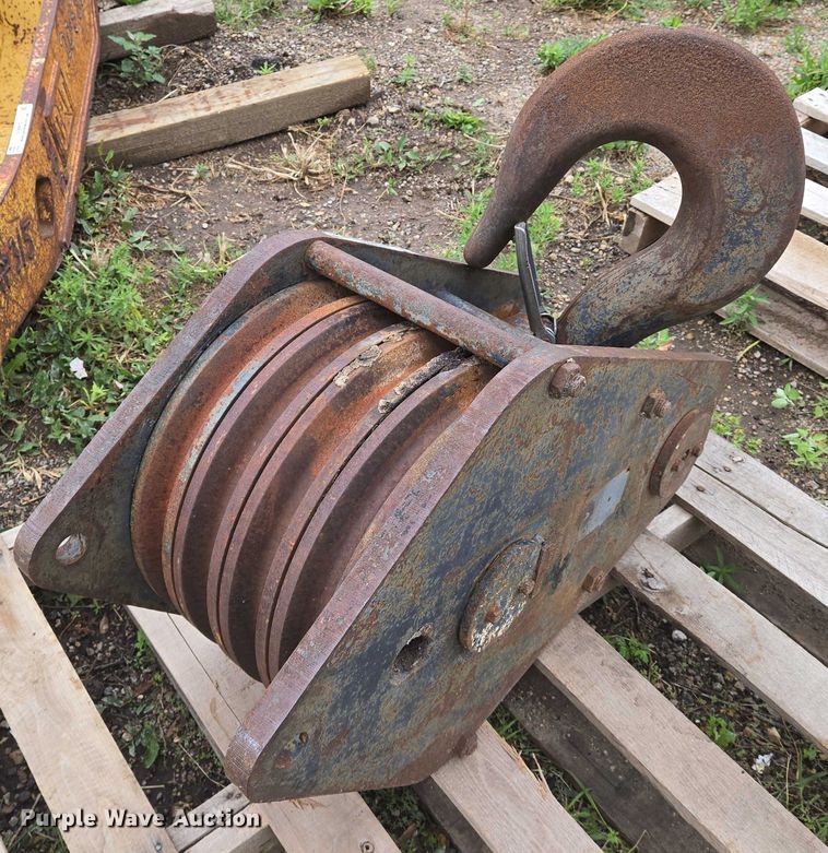 image for item EO0968 Crane block