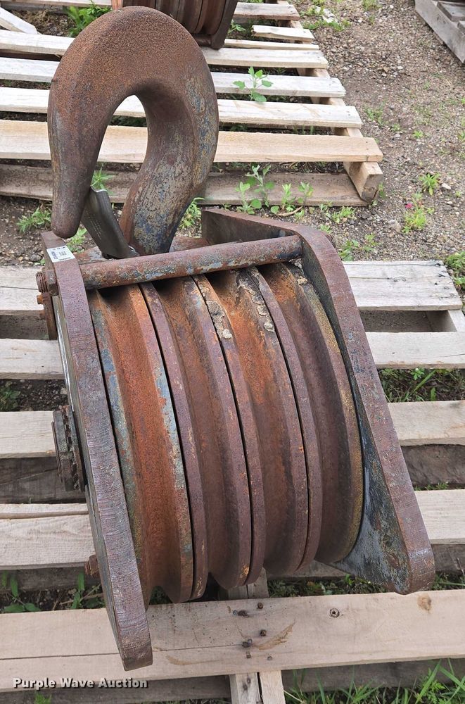 image for item EO0968 Crane block