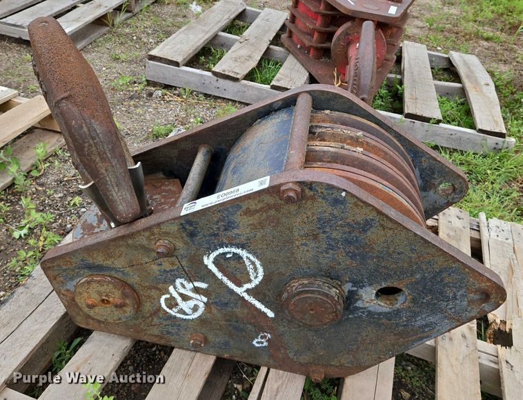 image for item EO0968 Crane block