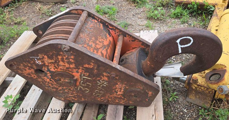 image for item EO0969 Crane block