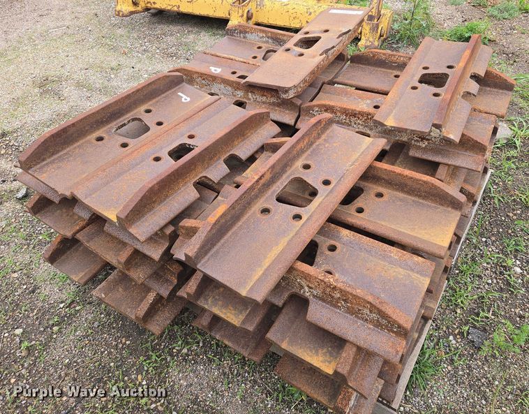 image for item EO0971 Approximately 96 track pads