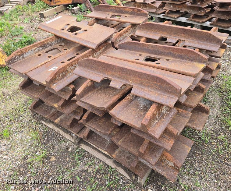 image for item EO0971 Approximately 96 track pads