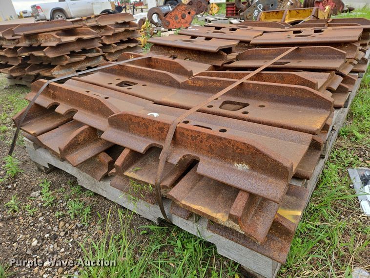 image for item EO0971 Approximately 96 track pads