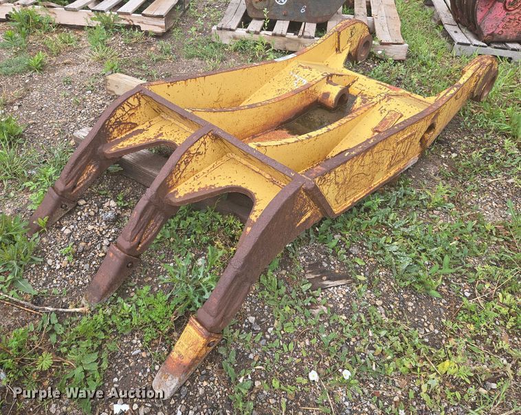 image for item EO0972 Caterpillar  330C Thumb