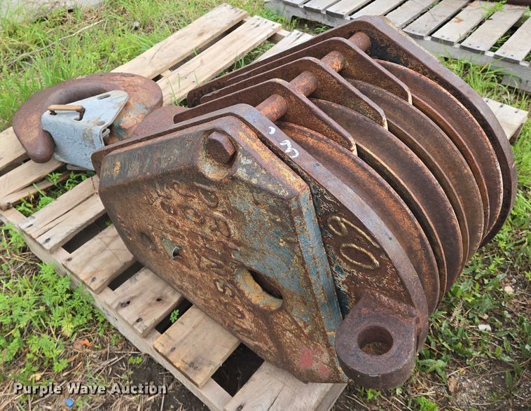 image for item EO0973 Johnson crane block