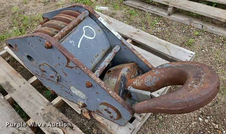 image for item EO0975 Crane block